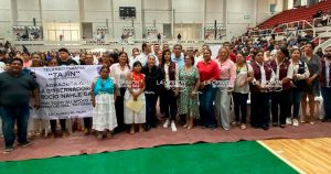 Entrega de materiales escolares es dignidad educativa