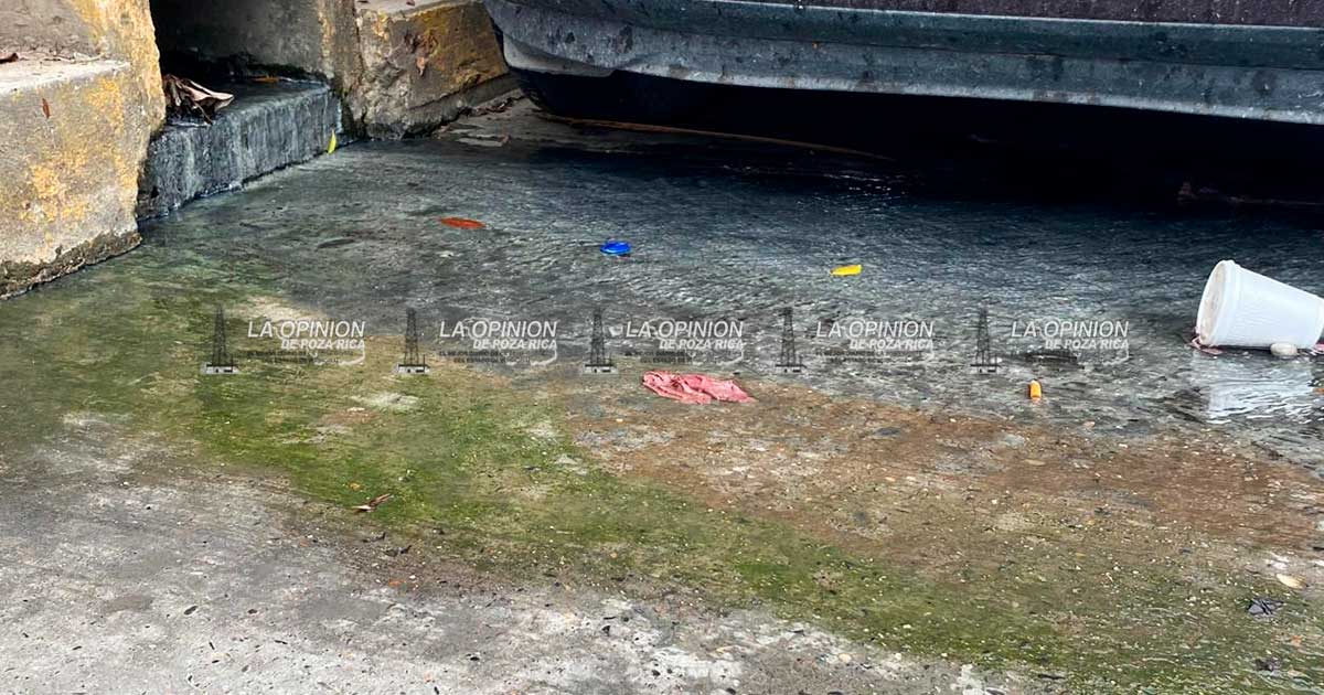 Atiende Ayuntamiento derrame de aguas negras Atiende Ayuntamiento derrame de aguas negras