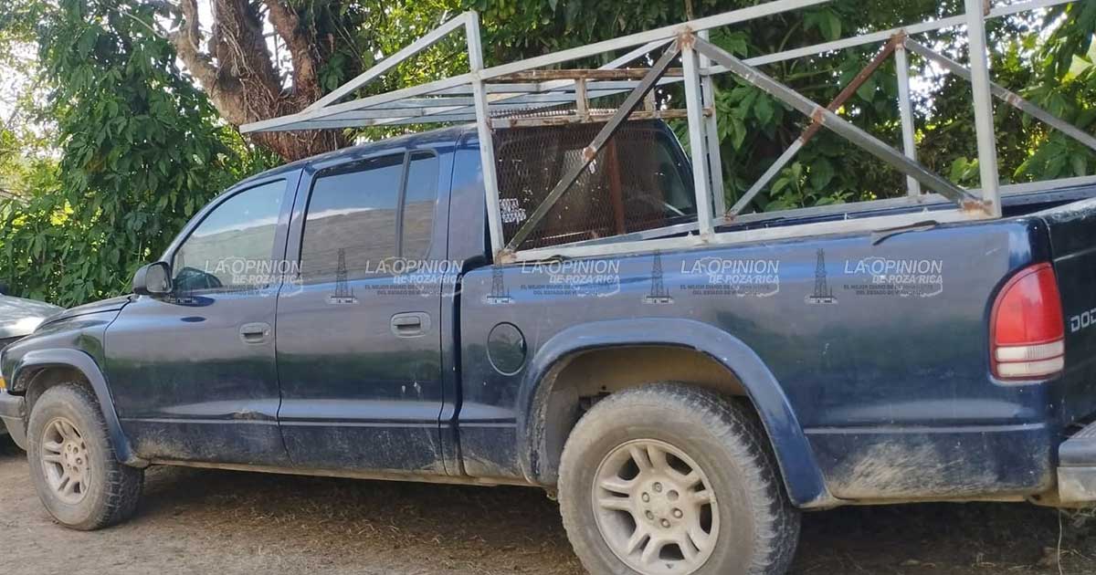 Se van al baile y les roban las camionetas