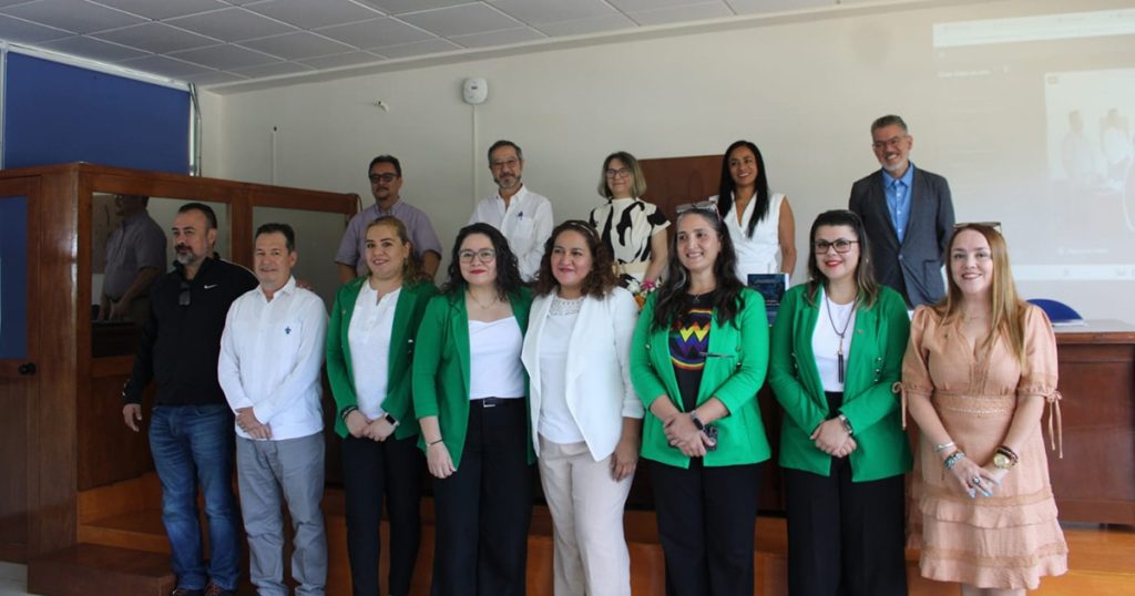 SEA conmemora el Día del Pedagogo con análisis sobre la violencia escolar y la construcción de una cultura de paz SEA conmemora el Día del Pedagogo con análisis sobre la violencia escolar y la construcción de una cultura de paz