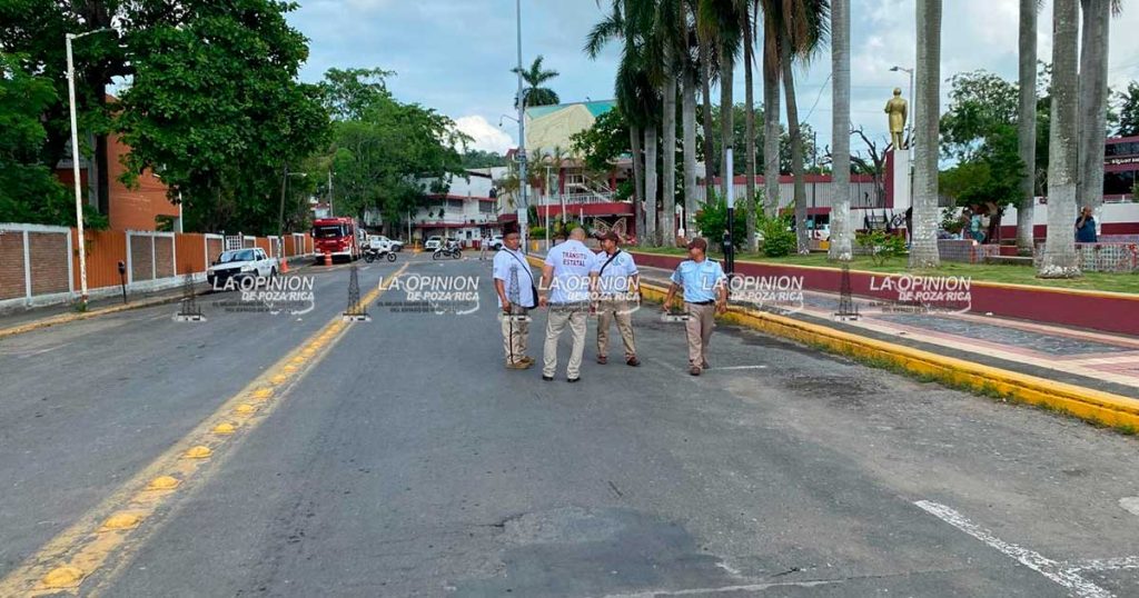 Refuerzan seguridad vial con balizamiento estratégico Refuerzan seguridad vial con balizamiento estratégico
