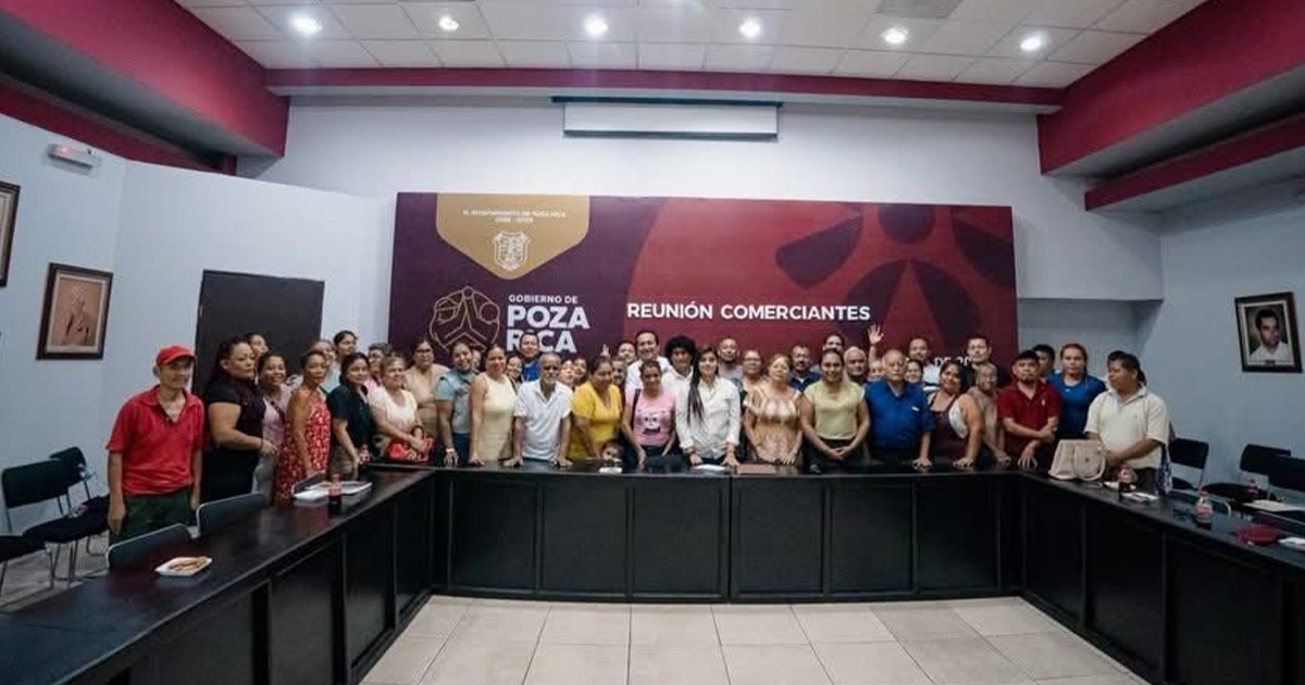 Gobierno de Poza Rica fortalece vínculos con el sector comercial para impulsar el desarrollo económico Gobierno de Poza Rica fortalece vínculos con el sector comercial para impulsar el desarrollo económico