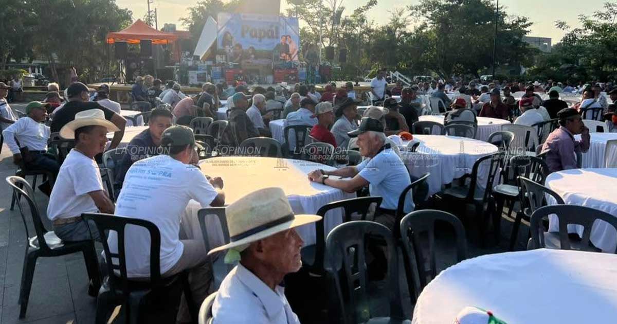 Entre regalos y convivencia celebraron el Día del Padre