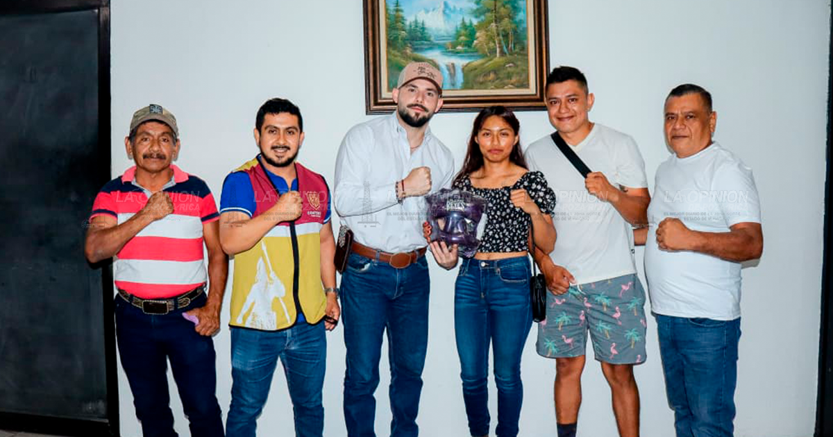 Impulsan carrera de joven boxeadora