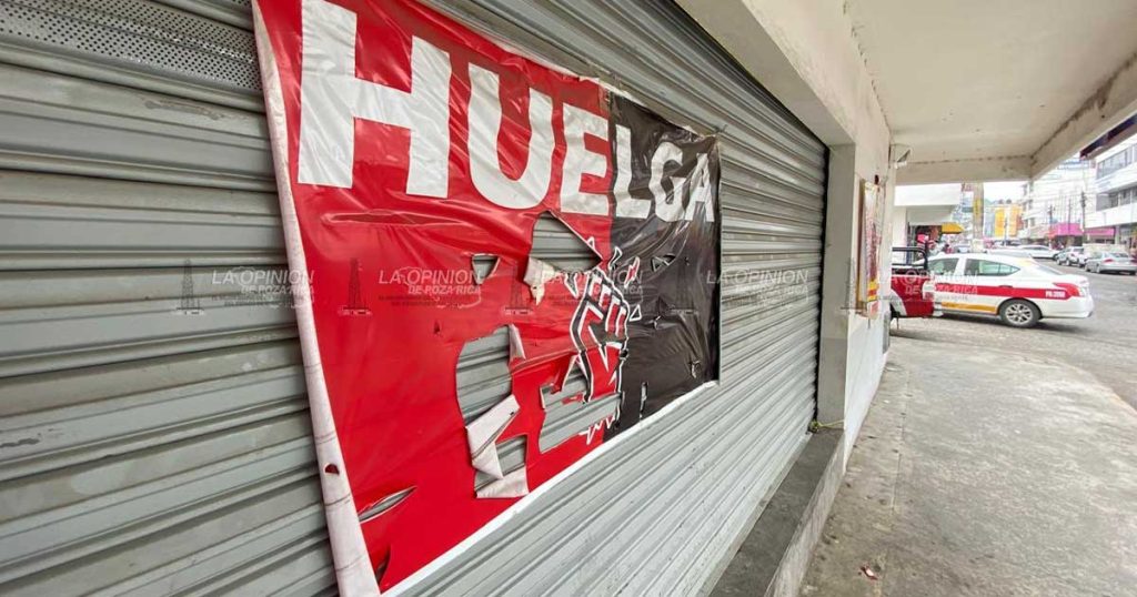 Ocho meses de huelga y sin solución en Monte de Piedad