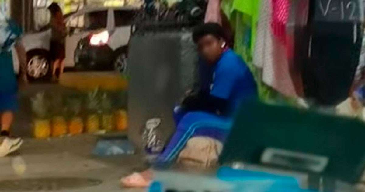 Denuncian en redes a sujeto sospechoso