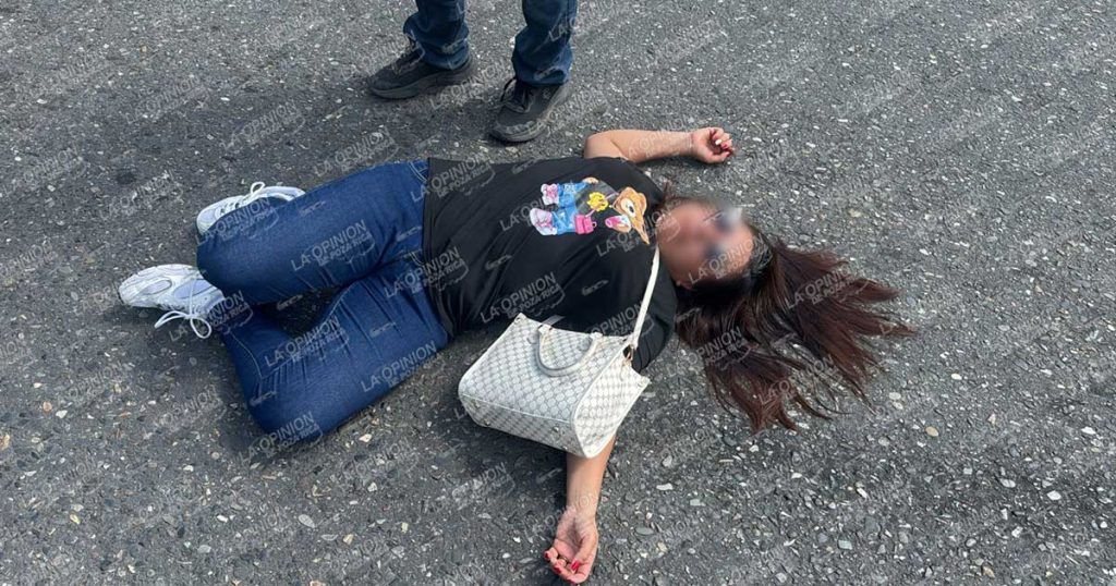 Se desvanece mujer en bulevar Petromex Se desvanece mujer en bulevar Petromex