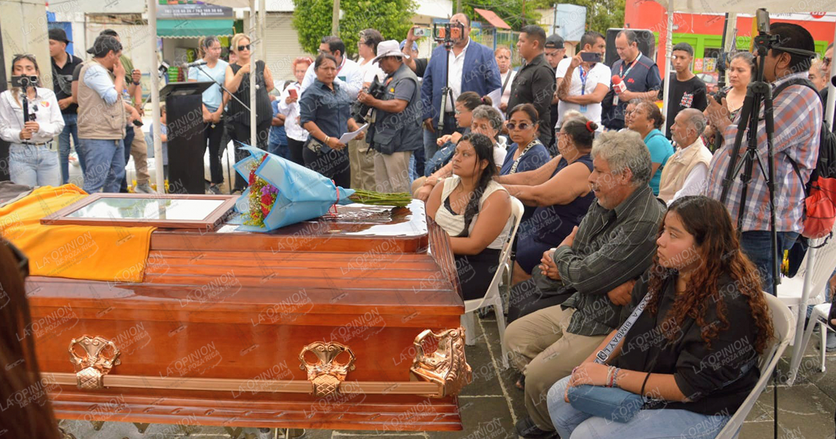 Último adiós al periodista Luis Ángel López Valdés