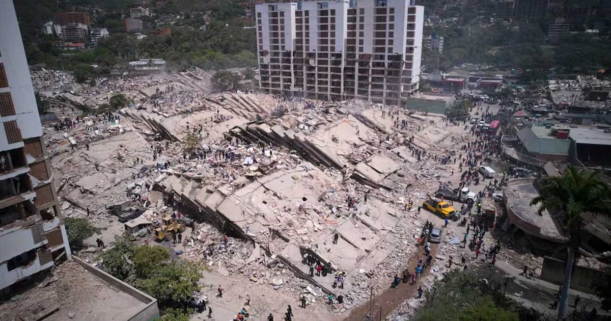 Más de 920 muertos por sismos en Venezuela