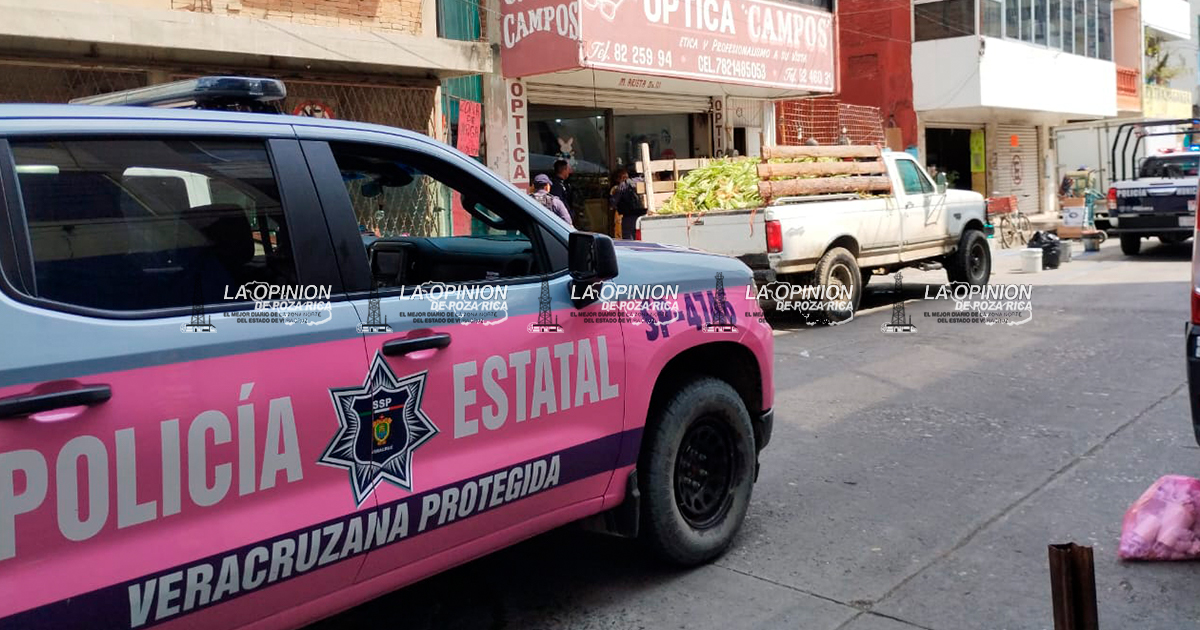 Discusión tras un golpe con camioneta termina en movilización policial por presunta amenaza con arma en Poza Rica