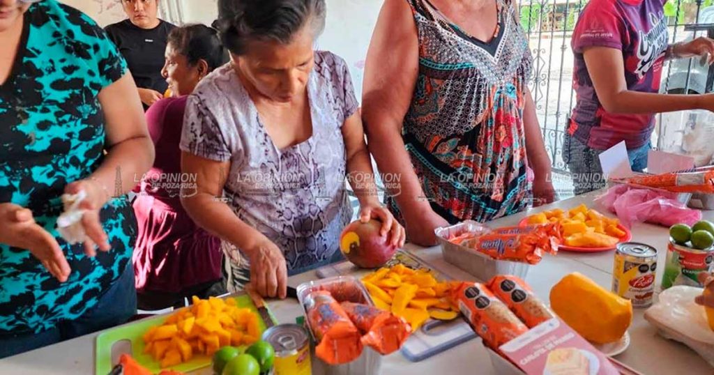 Impulsan la participación comunitaria con taller de Carlota de Mango en la colonia Morelos