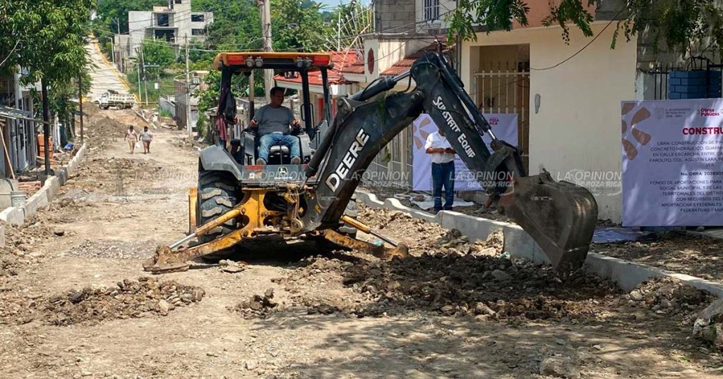 Adanely Rodríguez dio banderazo a obra en la Agustín Lara