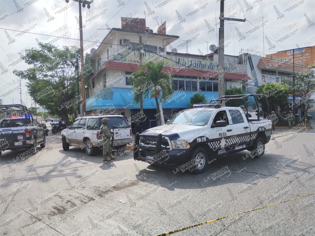 Acribillan a joven frente a restaurante de mariscos: no hay detenidos