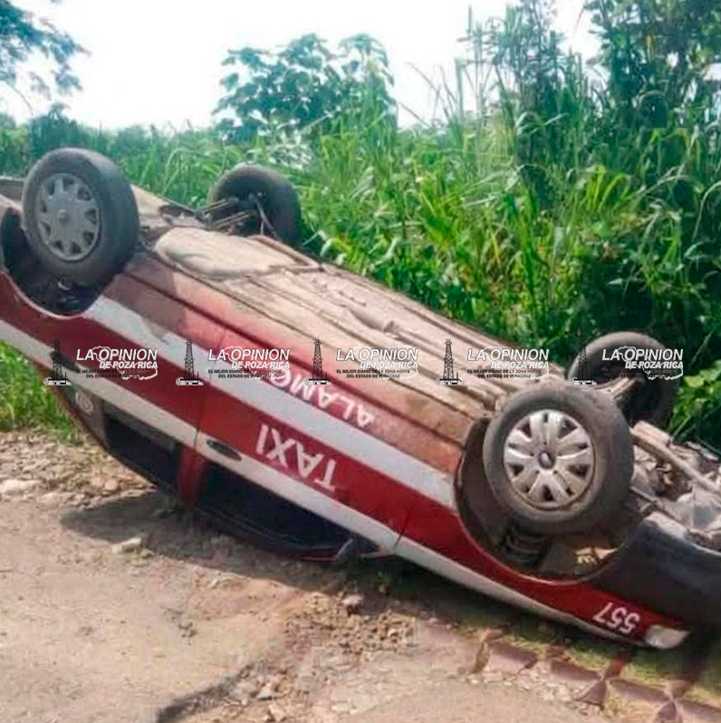 Vuelca taxi en tramo La Tercerca–Xococatl; carretera deteriorada vuelve a encender las alertas