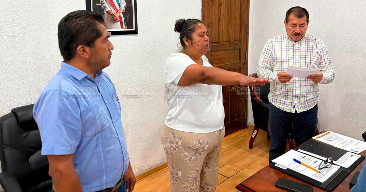 Pide licencia primer agente municipal; llaman a suplente