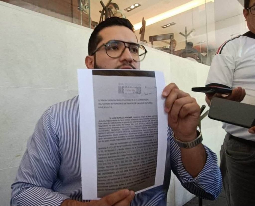 ¿EL PRESUPUESTO PÚBLICO PARA PAGAR DEUDAS PERSONALES? DENUNCIA CONTRA ALCALDE DE JALCOMULCO SACUDE A VERACRUZ