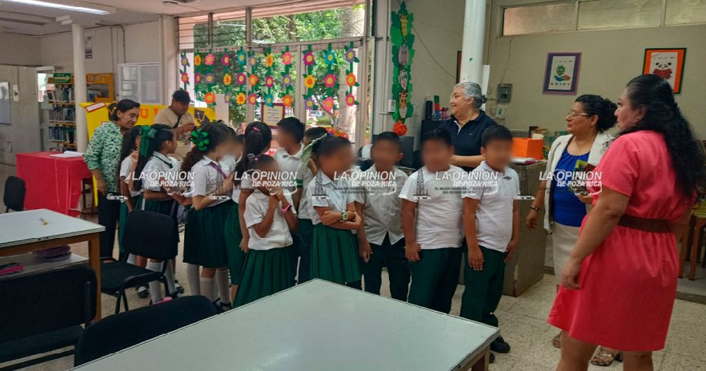 Alumnos de la primaria Francisco I. Madero visitan biblioteca Alumnos de la primaria Francisco I. Madero visitan biblioteca