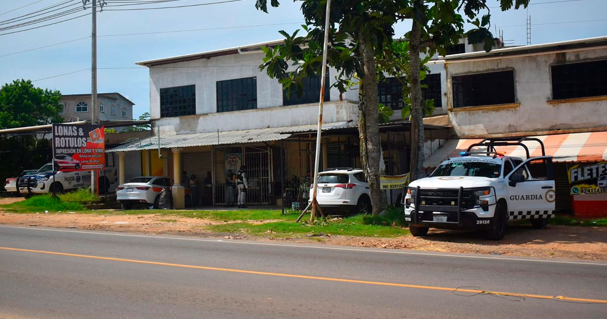 Presunta intimidación a negocio moviliza a fuerzas de seguridad en Acayucan Presunta intimidación a negocio moviliza a fuerzas de seguridad en Acayucan