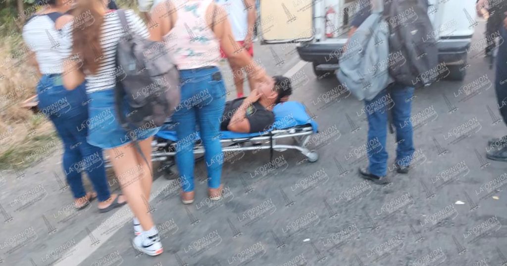 Choque frontal deja siete lesionados, tres de ellos graves, en la carretera Tihuatlán–Poza Rica