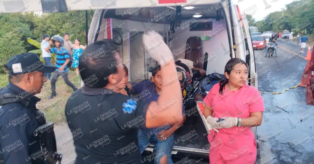 Choque frontal deja siete lesionados, tres de ellos graves, en la carretera Tihuatlán–Poza Rica