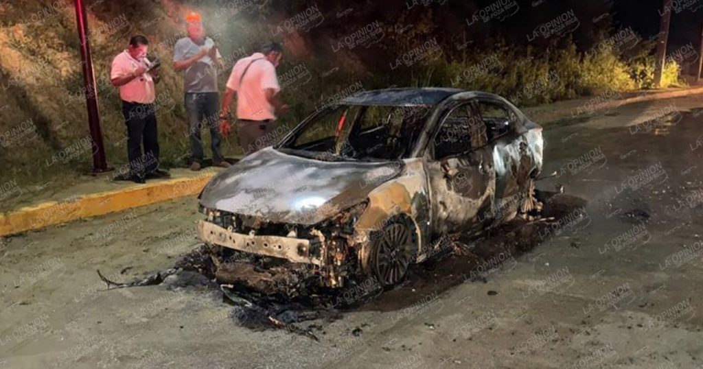 Se le quemó su carro