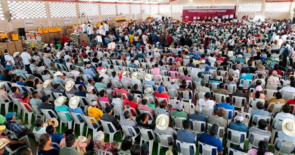Gobierno de Veracruz fortalece al campo del Totonacapan Gobierno de Veracruz fortalece al campo del Totonacapan
