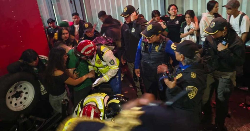 Fallecen aficionados por asfixia en festejo mundialista