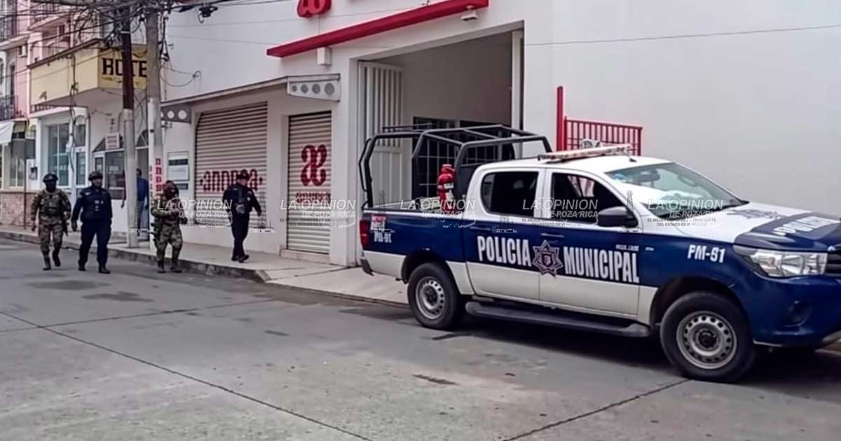 Roban centro de distribución de zapatería en pleno centro