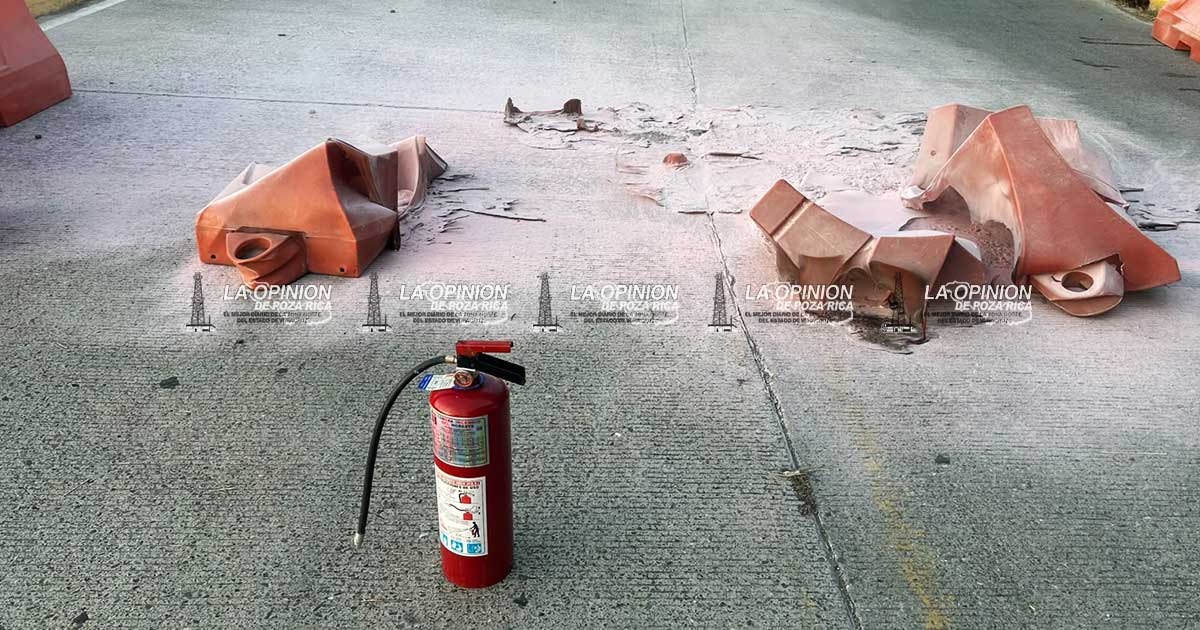 Incendian barricadas del puente JOLOPO Incendian barricadas del puente JOLOPO