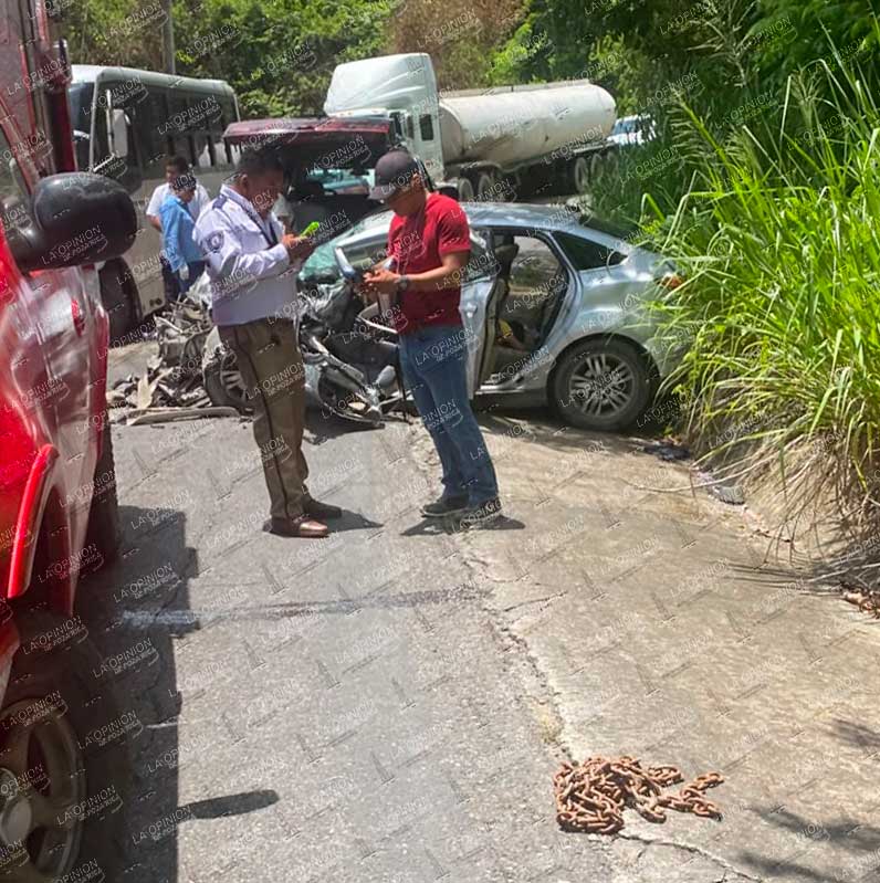 Tragedia en la carretera Tihuatlán–Castillo de Teayo deja dos muertos y una mujer lesionada