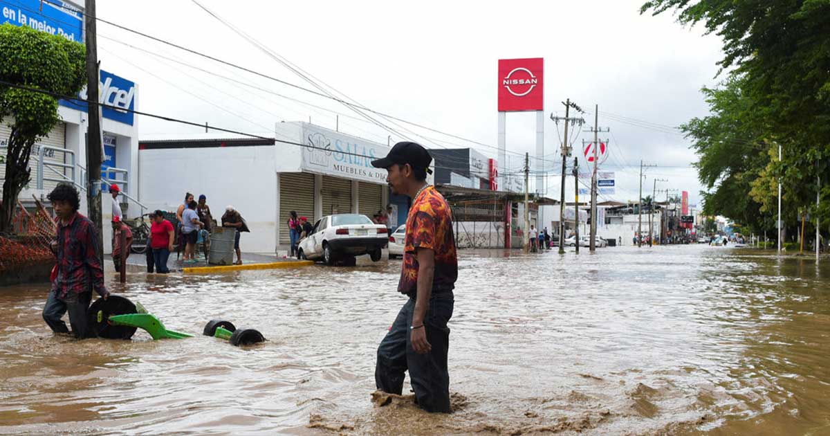 CNPC pide reforzar medidas ante riesgos de deslizamientos e inundaciones