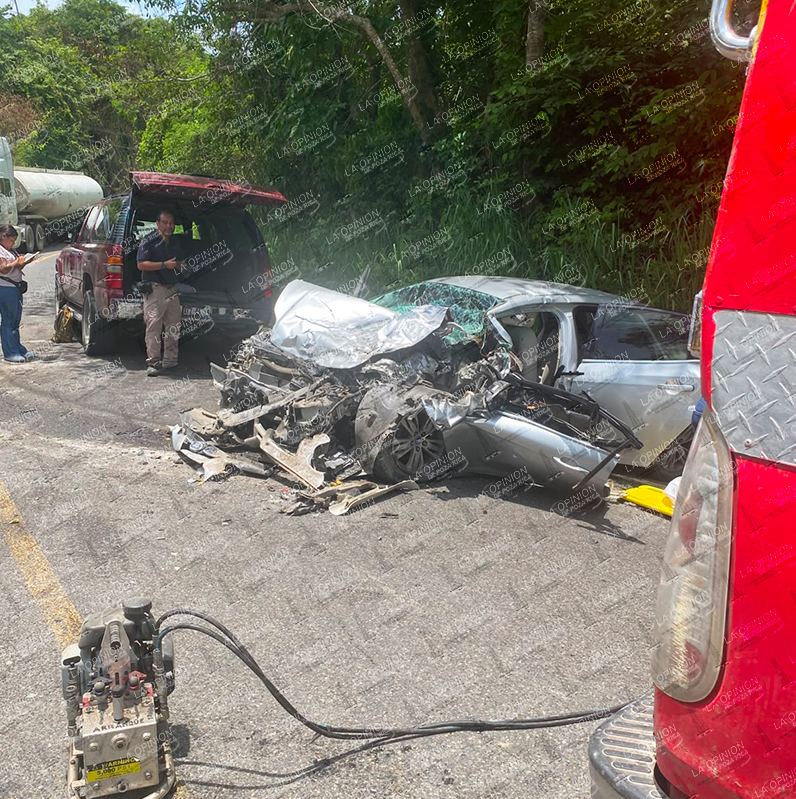 Tragedia en la carretera Tihuatlán–Castillo de Teayo deja dos muertos y una mujer lesionada