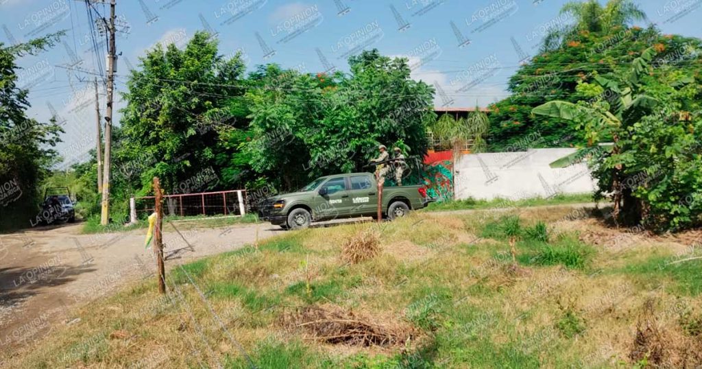 Golpe a presunta red delictiva: aseguran cinco vehículos durante operativo en Tihuatlán Golpe a presunta red delictiva: aseguran cinco vehículos durante operativo en Tihuatlán