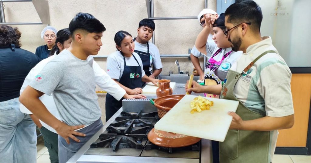 Fortalece UT de Gutiérrez Zamora formación de estudiantes de Turismo con estancia académica en Morelos Fortalece UT de Gutiérrez Zamora formación de estudiantes de Turismo con estancia académica en Morelos