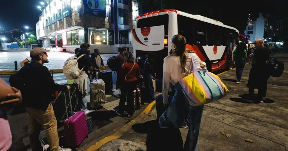 Repatría México a 29 mexicanos desde Venezuela luego de los sismos Repatría México a 29 mexicanos desde Venezuela luego de los sismos