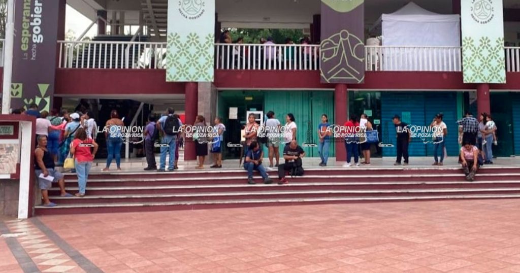 Inscriben a 200 familias para recibir tinacos previo a la temporada de calor Inscriben a 200 familias para recibir tinacos previo a la temporada de calor