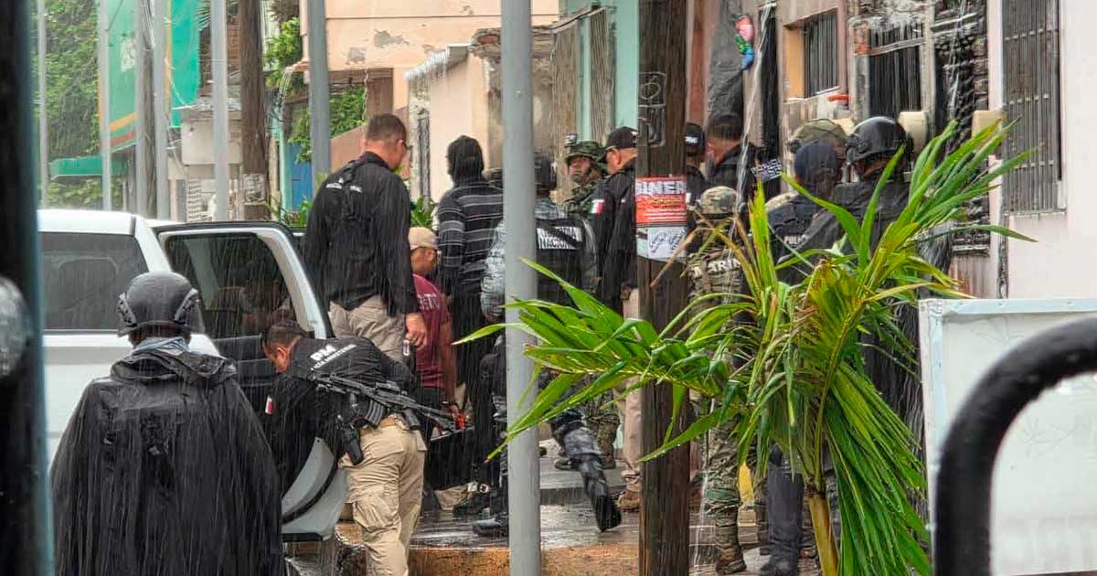 Operativos simultáneos de la Fiscalía en Veracruz y Boca del Río dejan detenidos