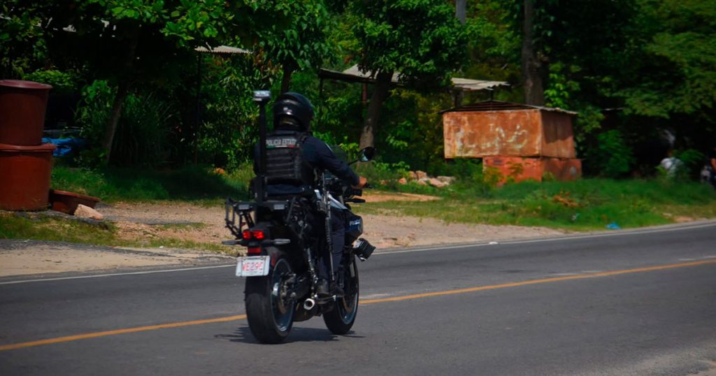 Presunta intimidación a negocio moviliza a fuerzas de seguridad en Acayucan Presunta intimidación a negocio moviliza a fuerzas de seguridad en Acayucan