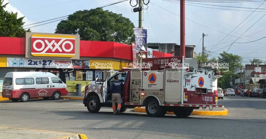 Moviliza quema de pastizal a corporaciones de emergencia Moviliza quema de pastizal a corporaciones de emergencia