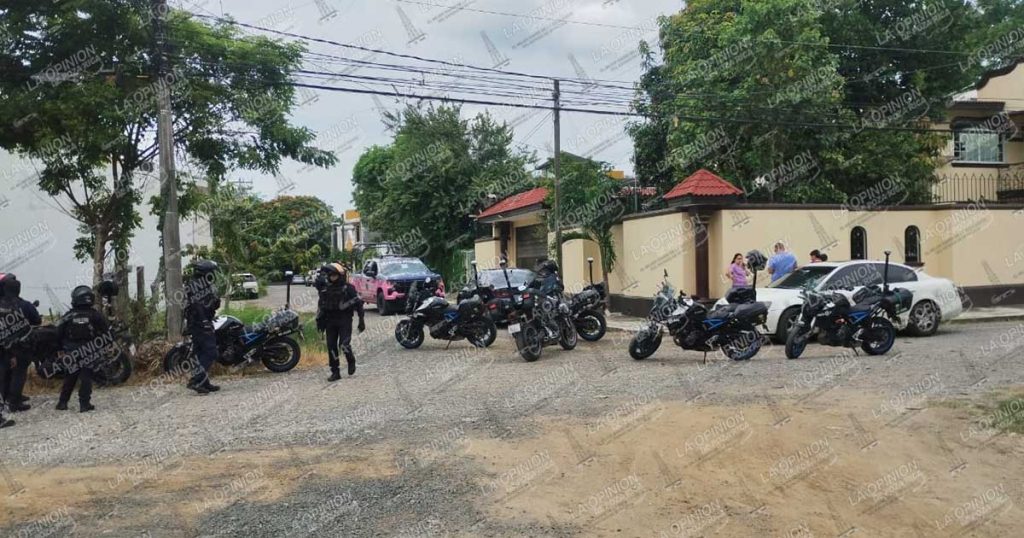 Moviliza robo exprés de automóvil de edil cazoneña en Poza Rica; vehículo aparece abandonado minutos después Moviliza robo exprés de automóvil de edil cazoneña en Poza Rica; vehículo aparece abandonado minutos después