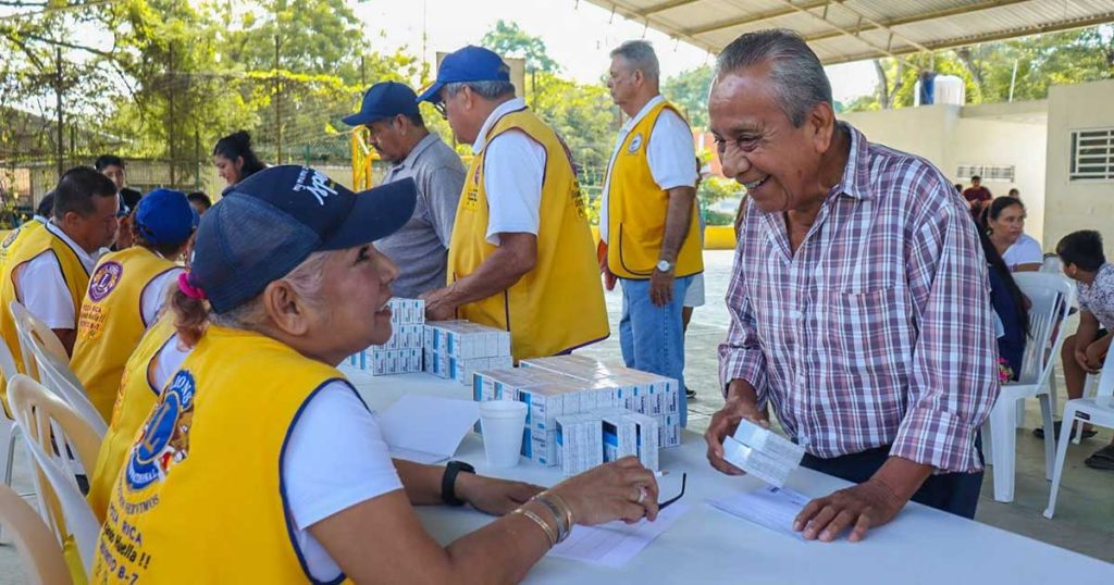 Entregan desparasitantes gratuitos en Corralillos Entregan desparasitantes gratuitos en Corralillos