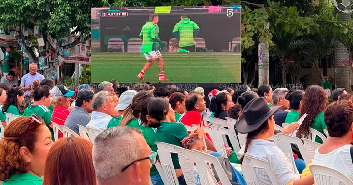 En pantallas gigantes se vio la derrota del Tri