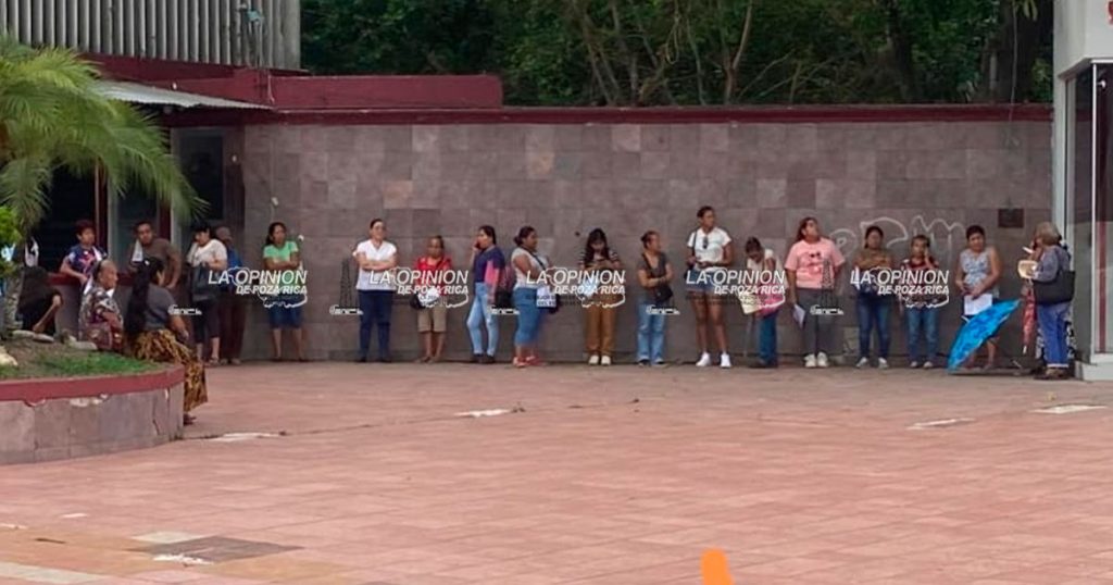 Inscriben a 200 familias para recibir tinacos previo a la temporada de calor Inscriben a 200 familias para recibir tinacos previo a la temporada de calor