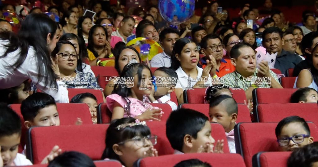 Se gradúan 152 alumnos de los CAIC del DIF Municipal Se gradúan 152 alumnos de los CAIC del DIF Municipal