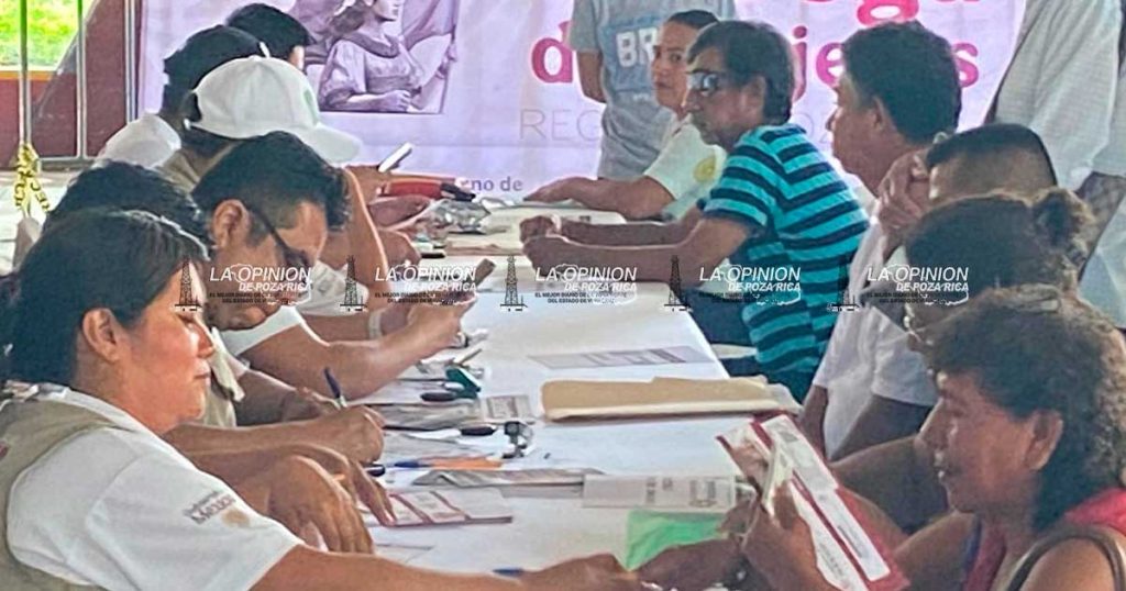 Actualiza Bienestar tarjetas de adultos mayores y discapacitados