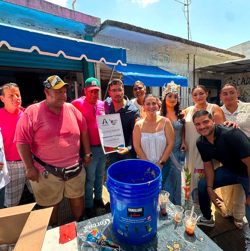Alvarado apuesta por el turismo de "foodies" y realiza media tonelada de ceviche en el Callejón de los Mariscos