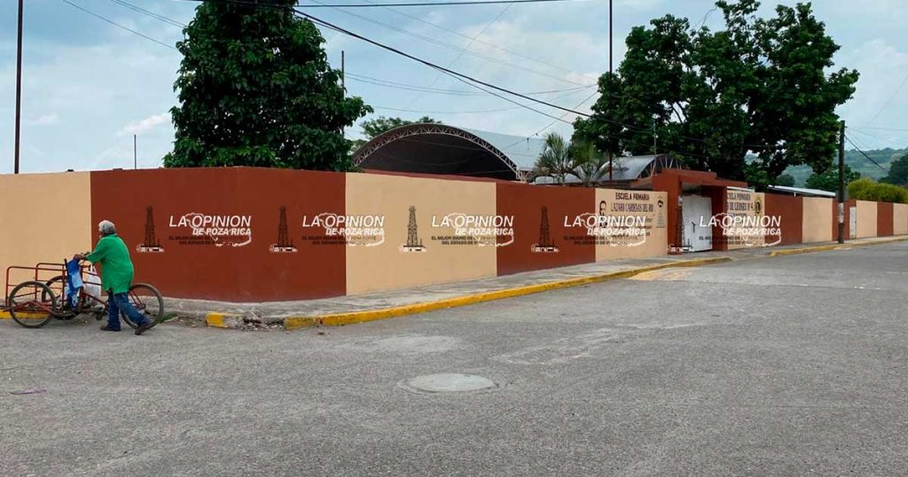 Regresarán a clases, pero la escuela no tiene sanitarios