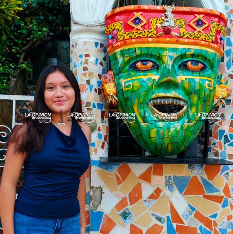 A sus 17 años, Ariadna Desiree conquista miradas con su talento para la pintura