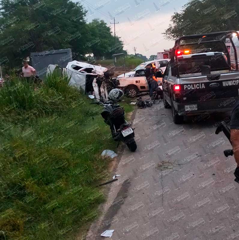 Tragedia en Agua Dulce, choque frontal deja cuatro muertos y dos menores heridos