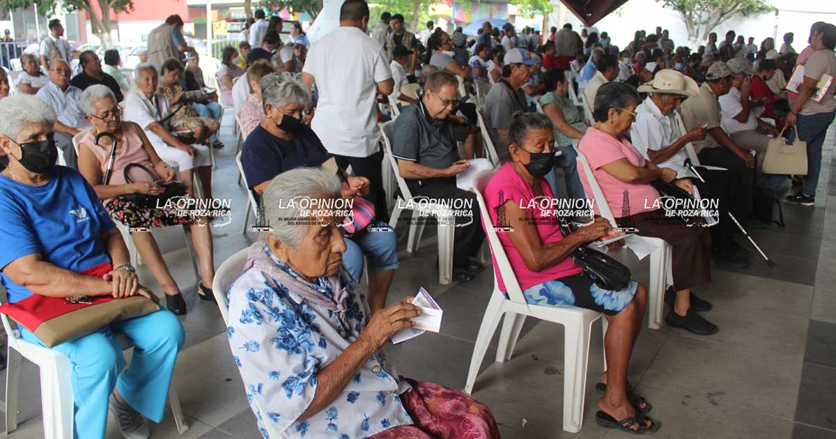 Adultos mayores participarán en la “Pasarela de Oro”